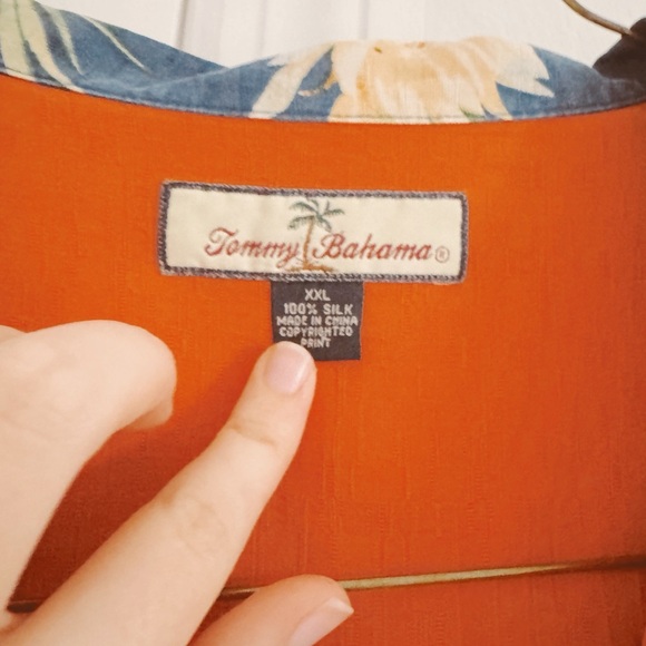 Tommy Bahama, Vintage Blue Floral Men's Shirt - Picture 3 of 3